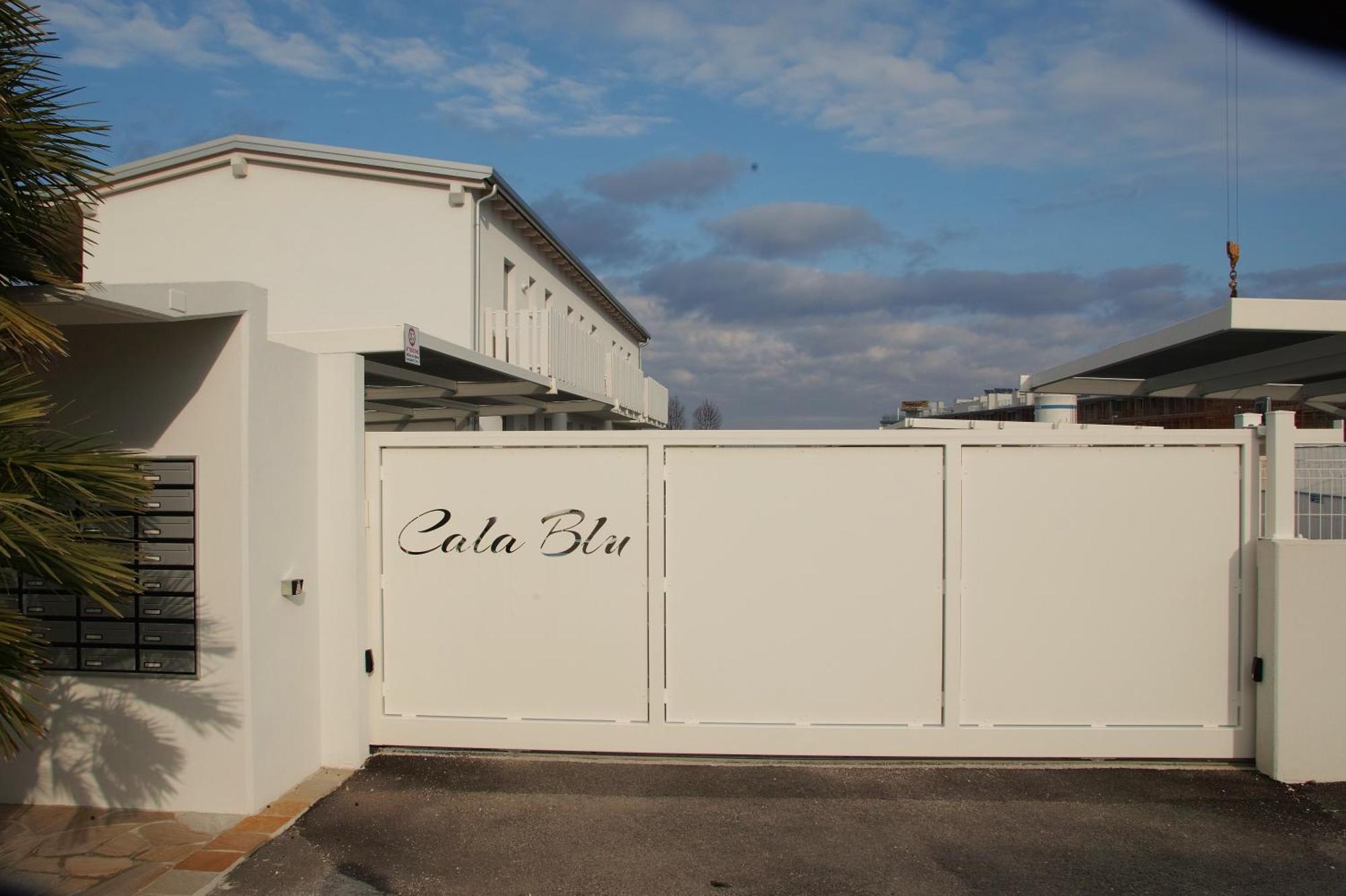 Cala Blu Residence Con Piscina-Centralissimo ลิโดดิเยโซโล ภายนอก รูปภาพ