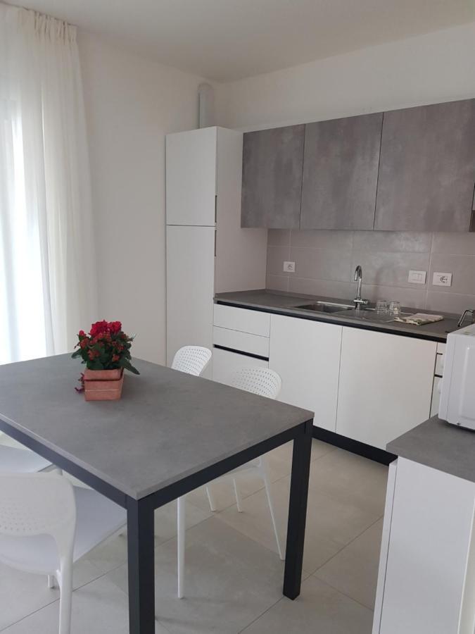 Cala Blu Residence Con Piscina-Centralissimo ลิโดดิเยโซโล ภายนอก รูปภาพ